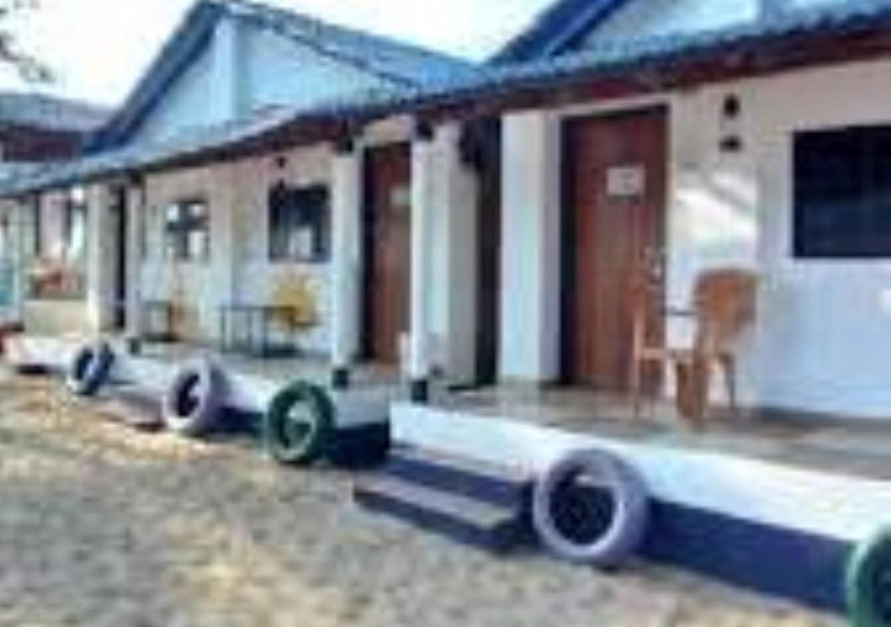 R K Beach Cottage Гокарна Экстерьер фото